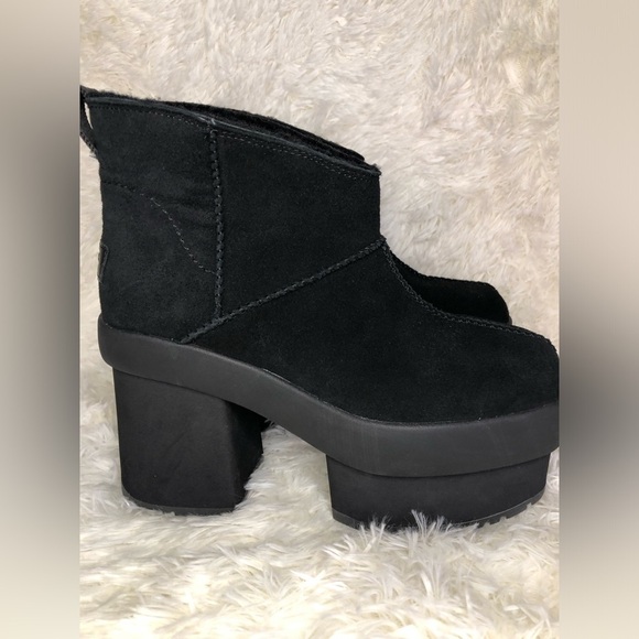 UGG Black Platform Boots size 8 NWOT - Picture 2 of 13
